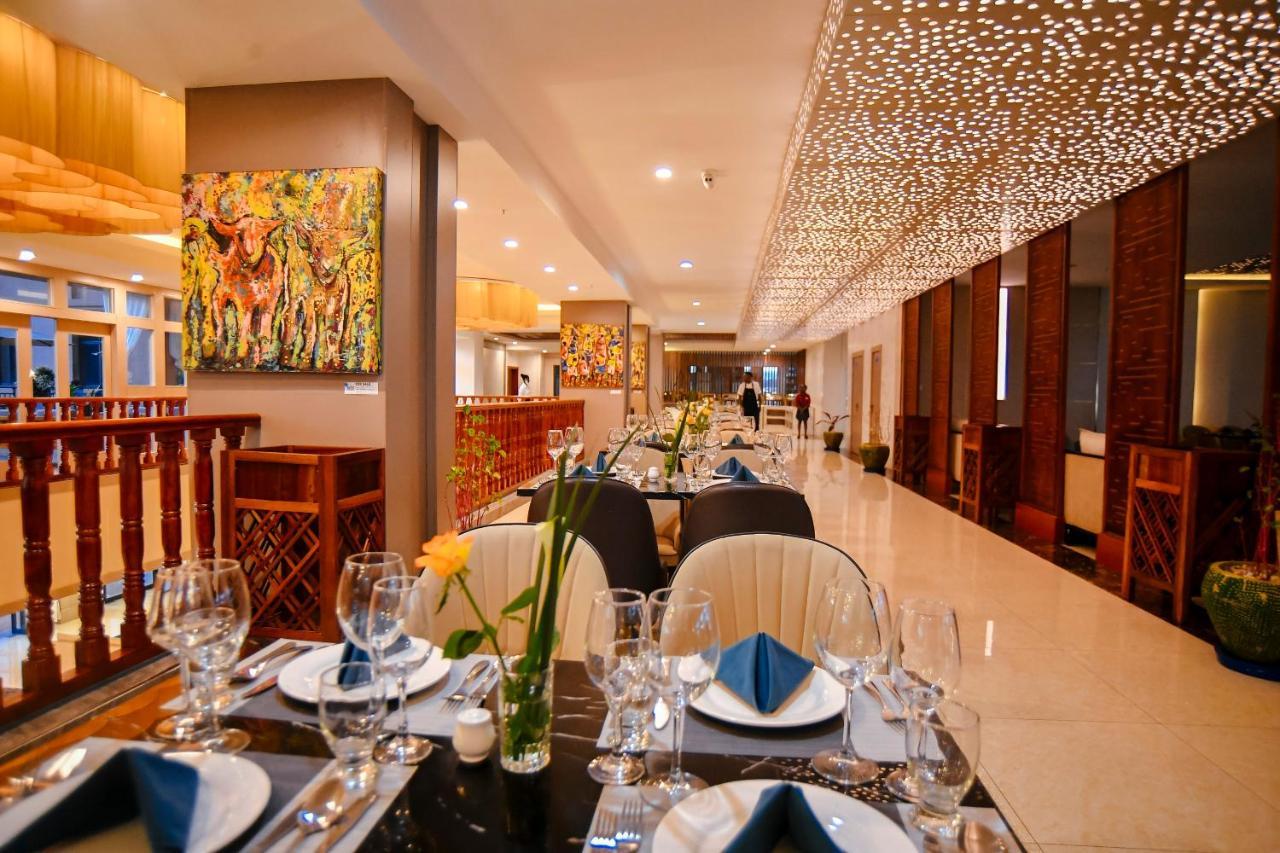 M hotel Kigali Buitenkant foto