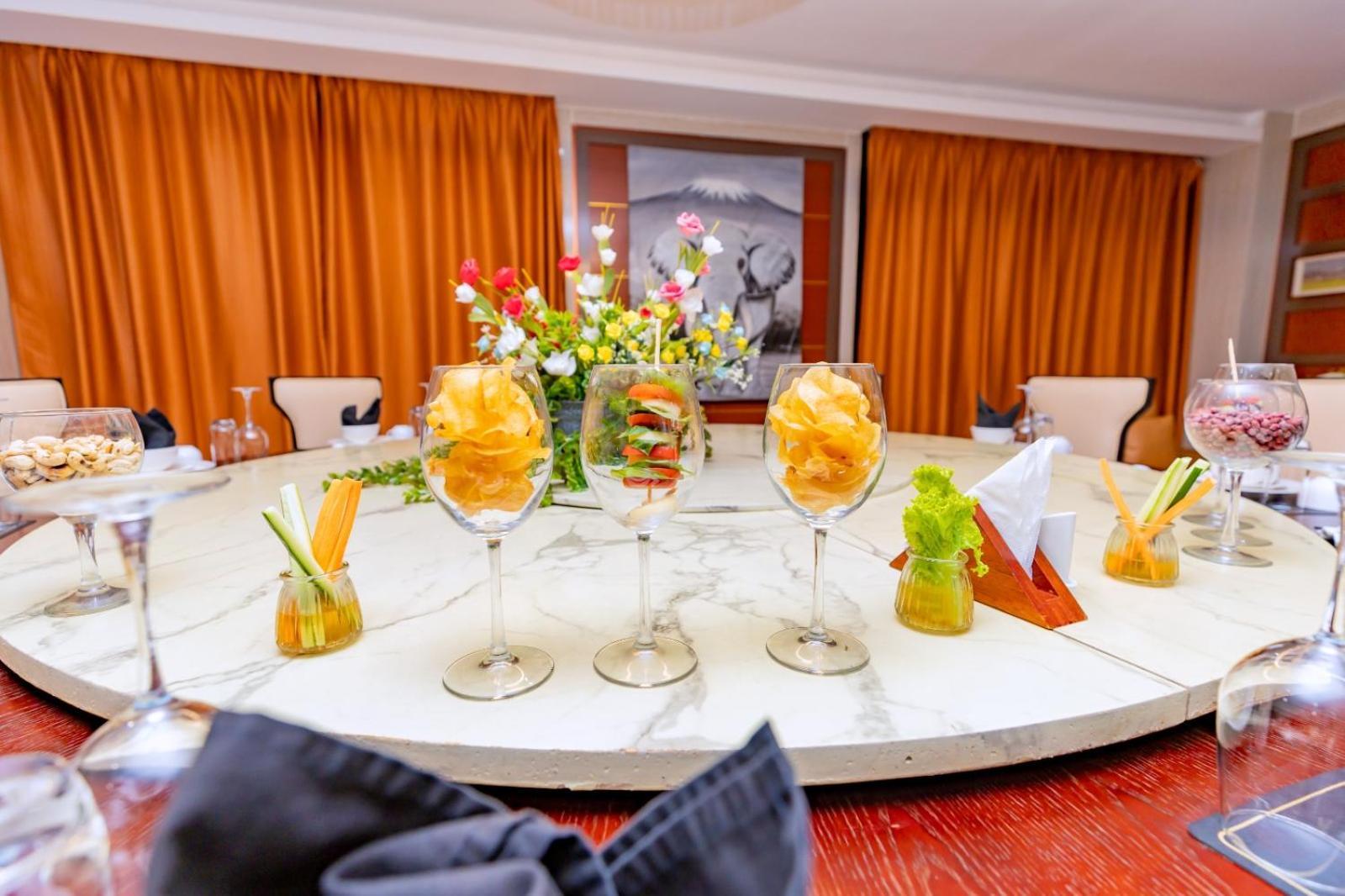 M hotel Kigali Buitenkant foto