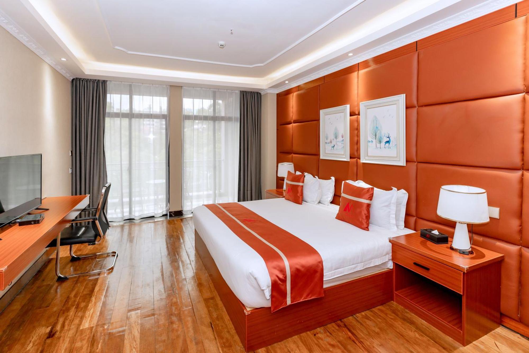 M hotel Kigali Buitenkant foto